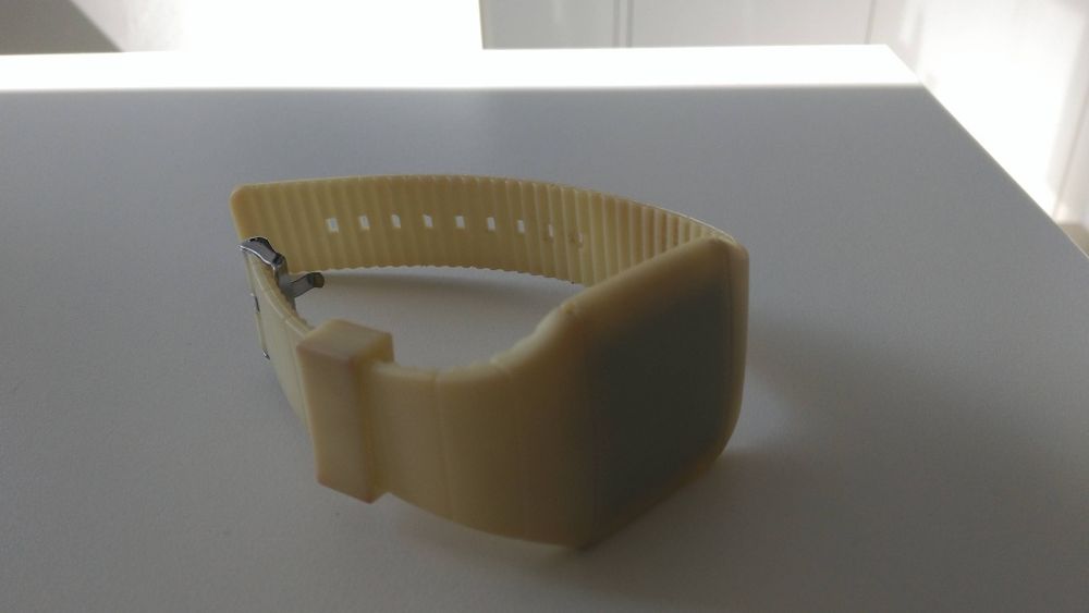 Relógios de pulso digital (várias cores)