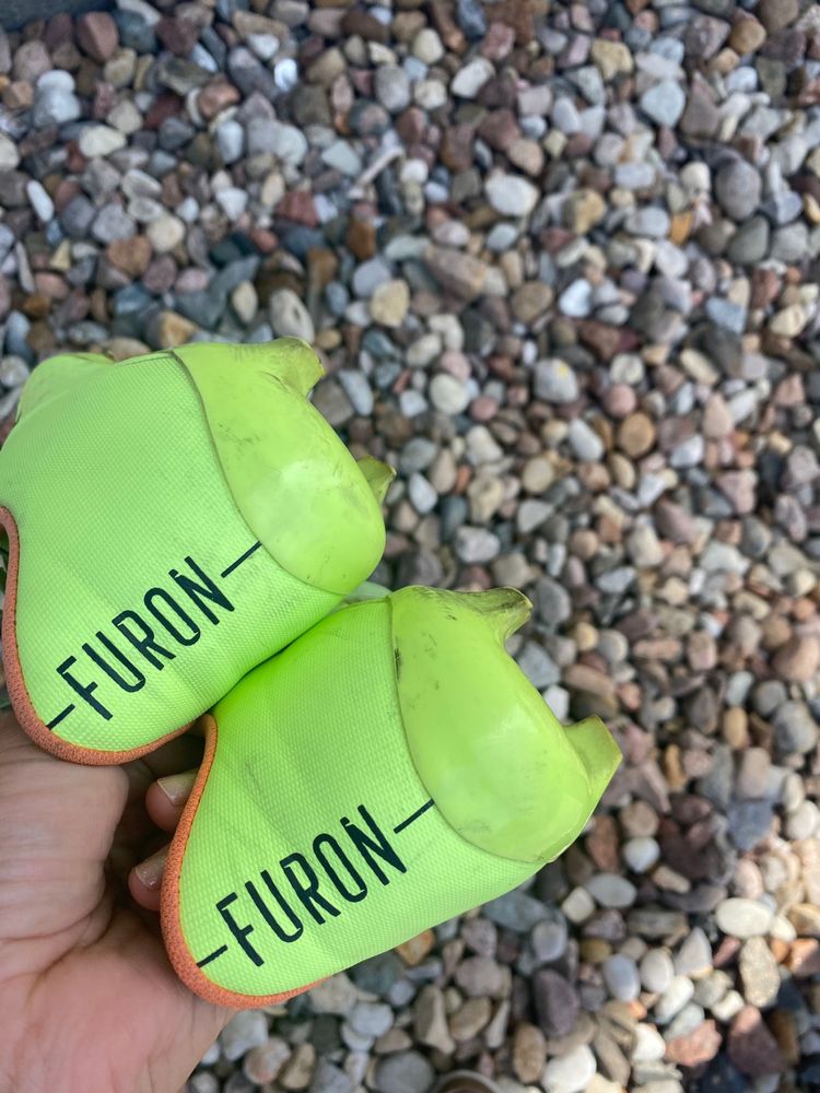 Korki New Balance NB Furon - rozmiar 37 wkladka 23 cm