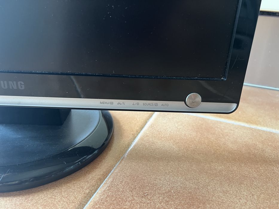 Monitor Samsung 931BW