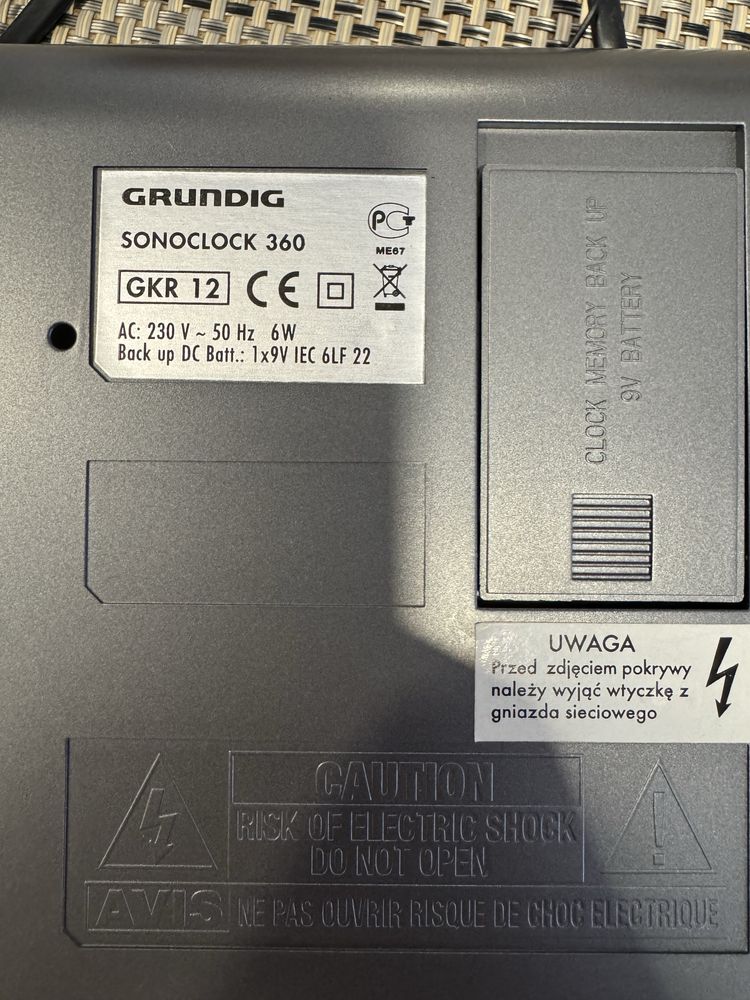 Rádio despertador Grundig