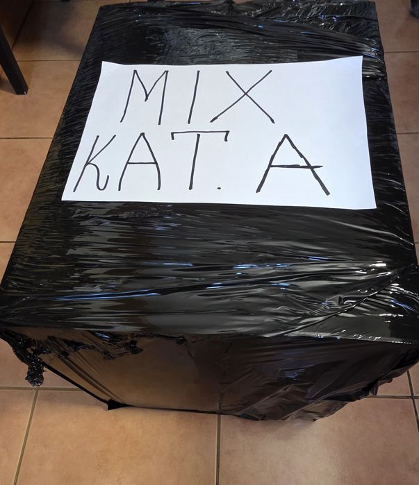 MYSTERY BOX MIX 100–110 szt. / 10 kg – Różności Dom Dekoracje Hobby Ou