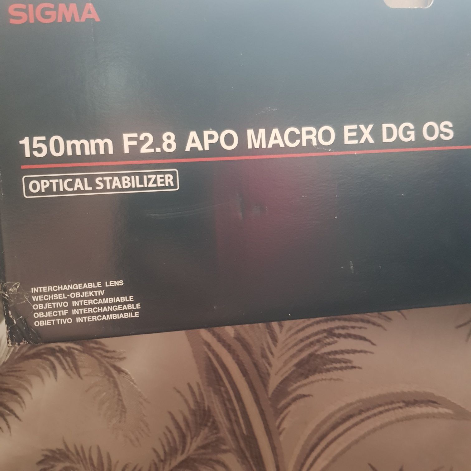 Sigma 150mm F/2.8 APO MACRO EX DG OS
