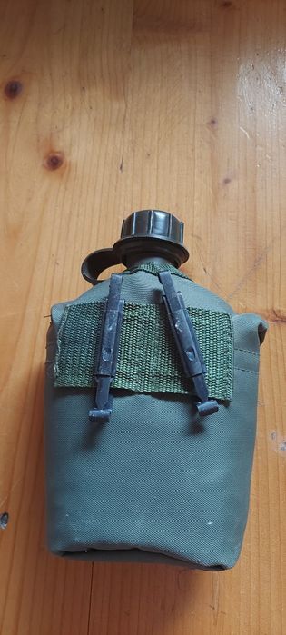 Manierka wojskowa turystyczna bidon bukłak