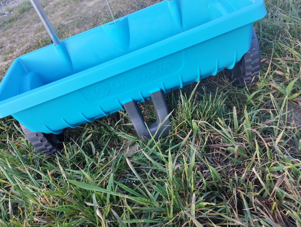 Sprzęt ogrodowy ogrodniczy wynajem wertykulator aerator siewnik napraw