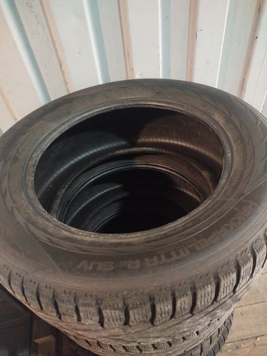 Покрышки бу Hakkapeliitta 275/55 R19
