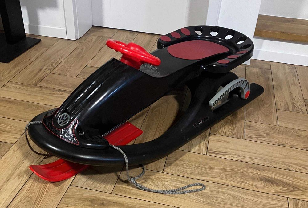Skibob VW GTI dla dzieci Oryginał nartosanki Sanki, saneczki