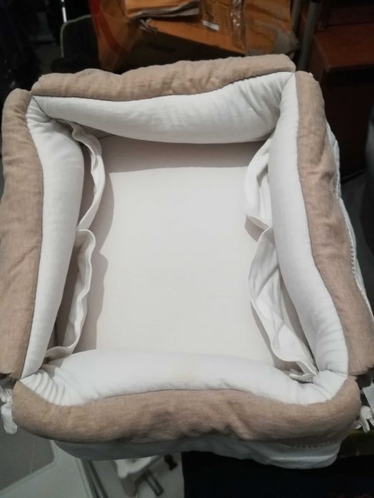 Colcha e cesto cosmética