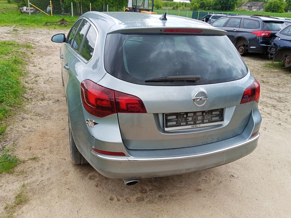 Opel Astra IV j 2014r. Z179 wszystkie części