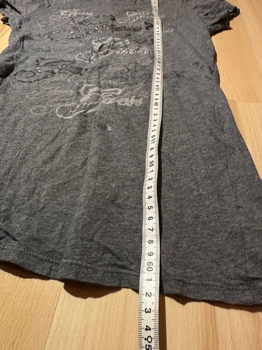 Guess bawełniana damska bluzka tshirt szary napis kryształki