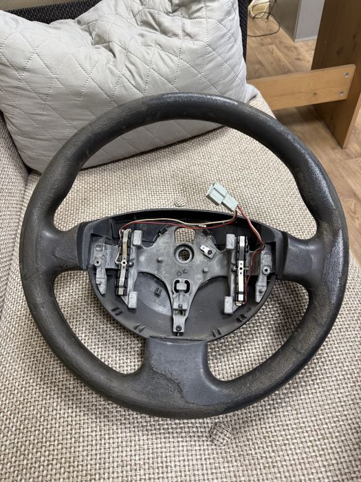 Кермо для Рено Меган 2 під реставрацію