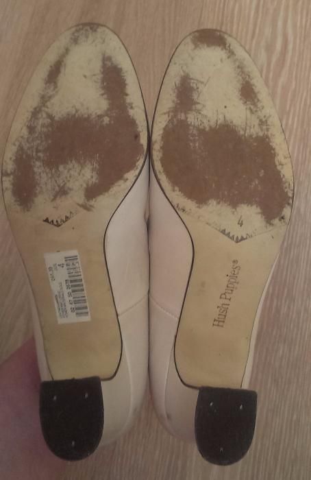 ТУФЛІ білі Hush Puppies 37 шкіряні