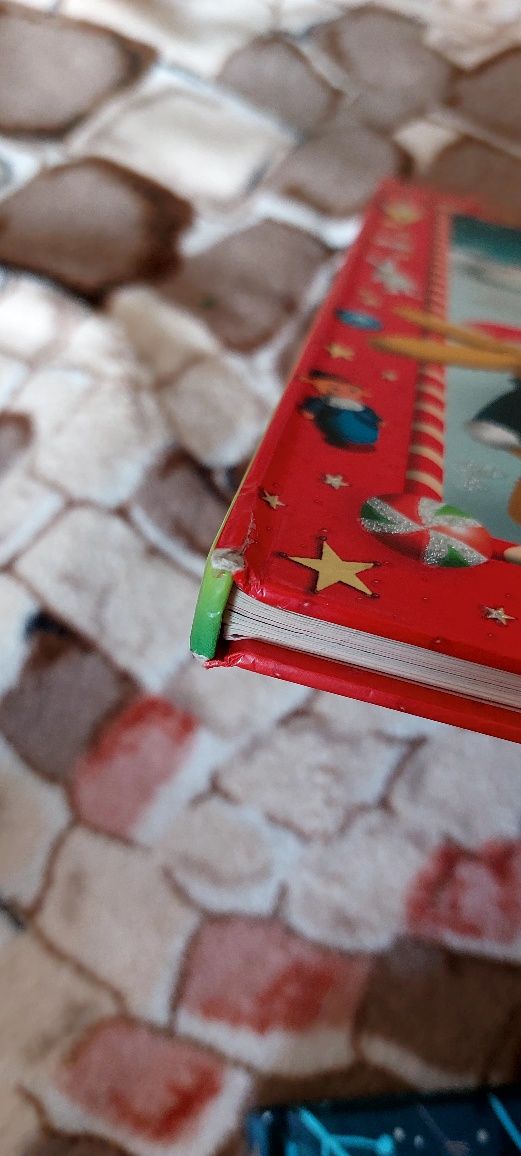 Детские книги. Туве Янссон, Новогодний подарочек, Деби Глиори