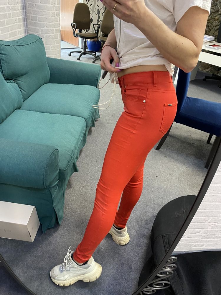 Mango lateksowe denim jeans skiny rurki woskowane 36