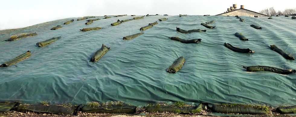 Siatka ochronna na pryzmy Siatka pryzmowa sianokiszonka