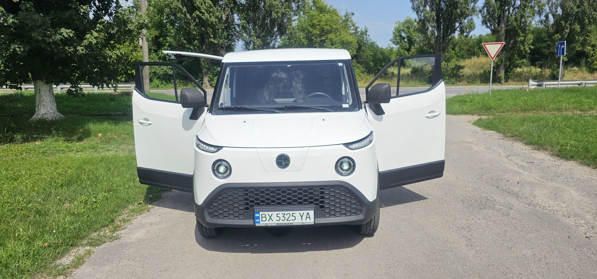 Електричний авто CENNTRO LOGISTAR 260 Японія  Фургон Бус 2023р