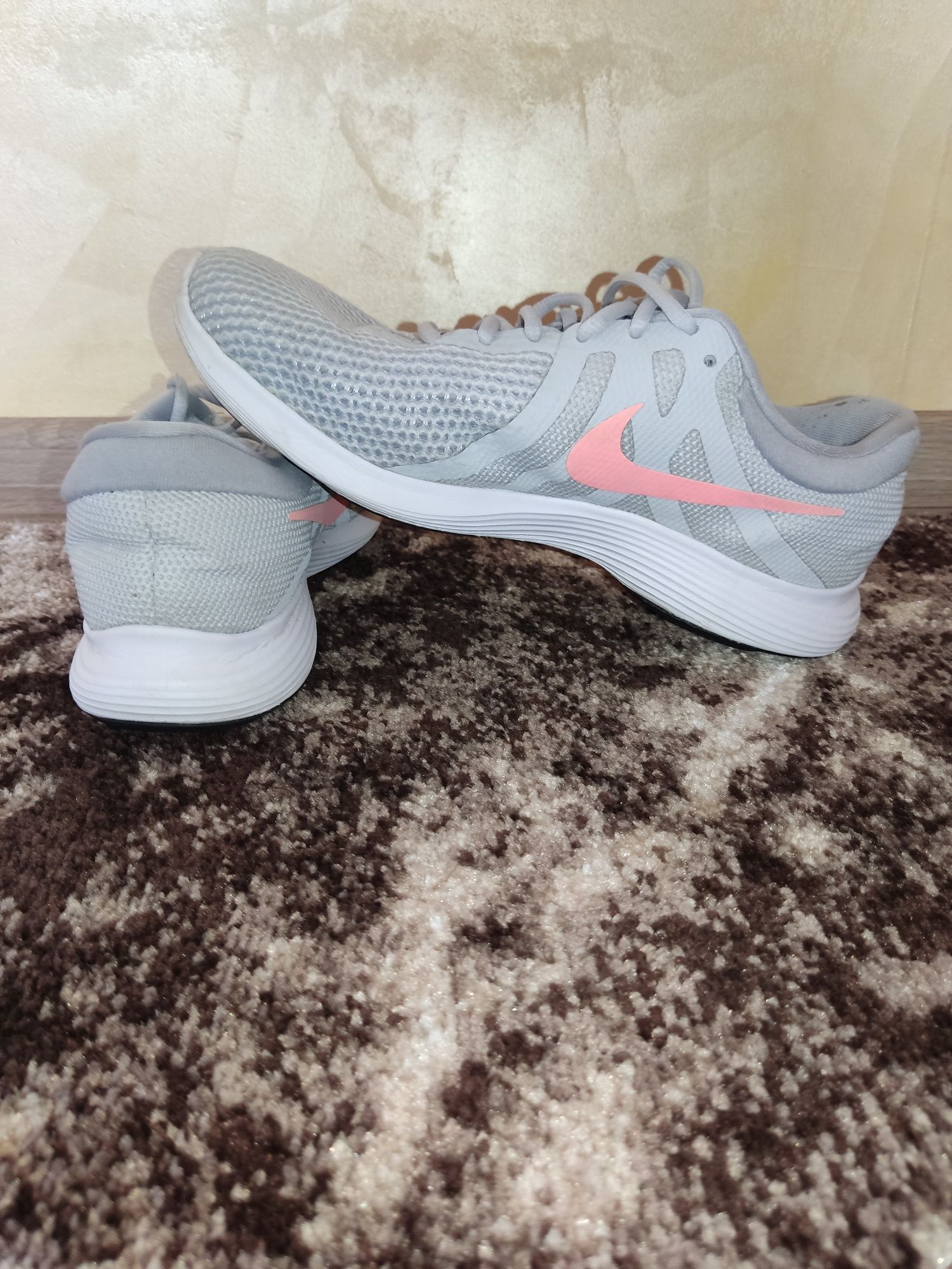 Кросівки Nike REVOLUTION 4 EU AJ3491-016