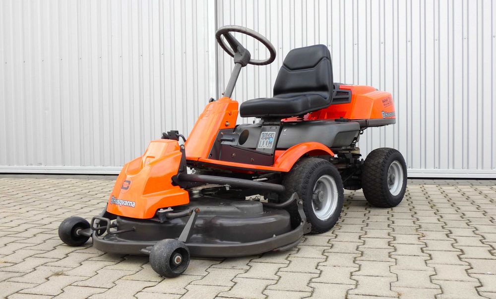 Traktorek kosiarka Husqvarna Rider R175 AWD 4x4 B&S  (260808.4) Baras