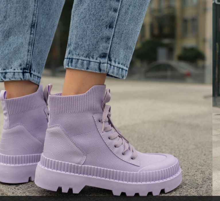 Молодіжна модель STAFF