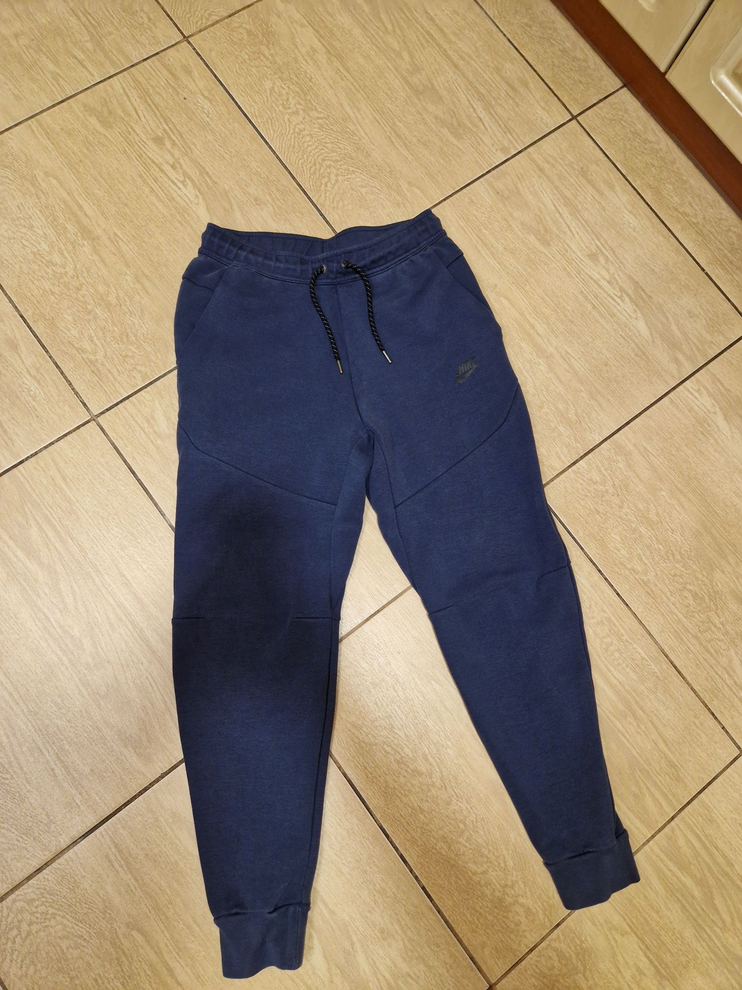 Штаны nike tech fleece S