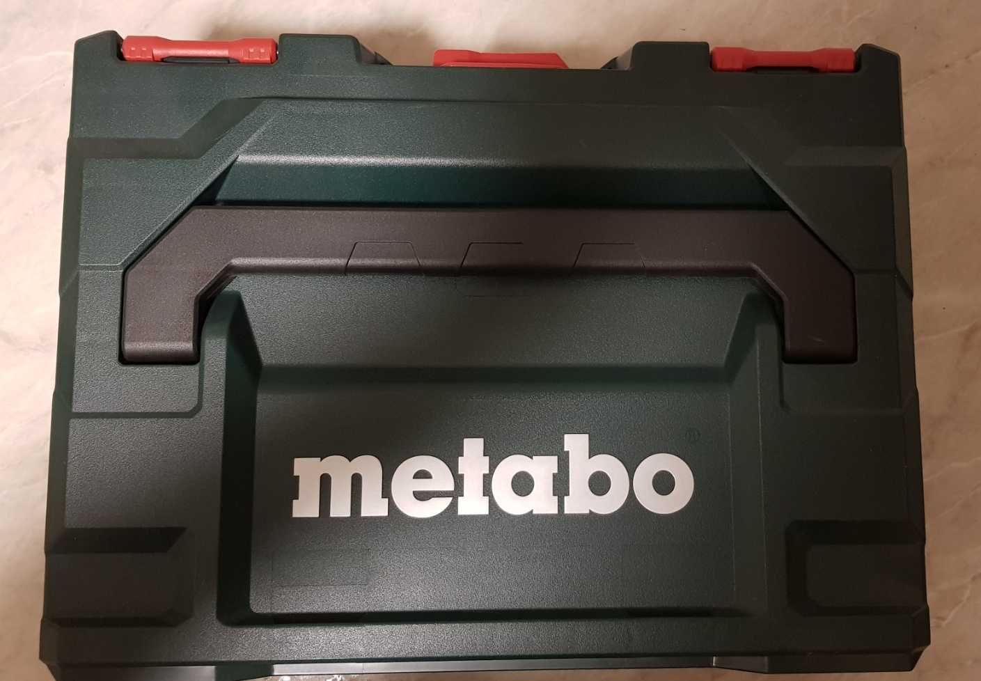 Аккумуляторный шуруповерт Metabo BS 18 L BL Q