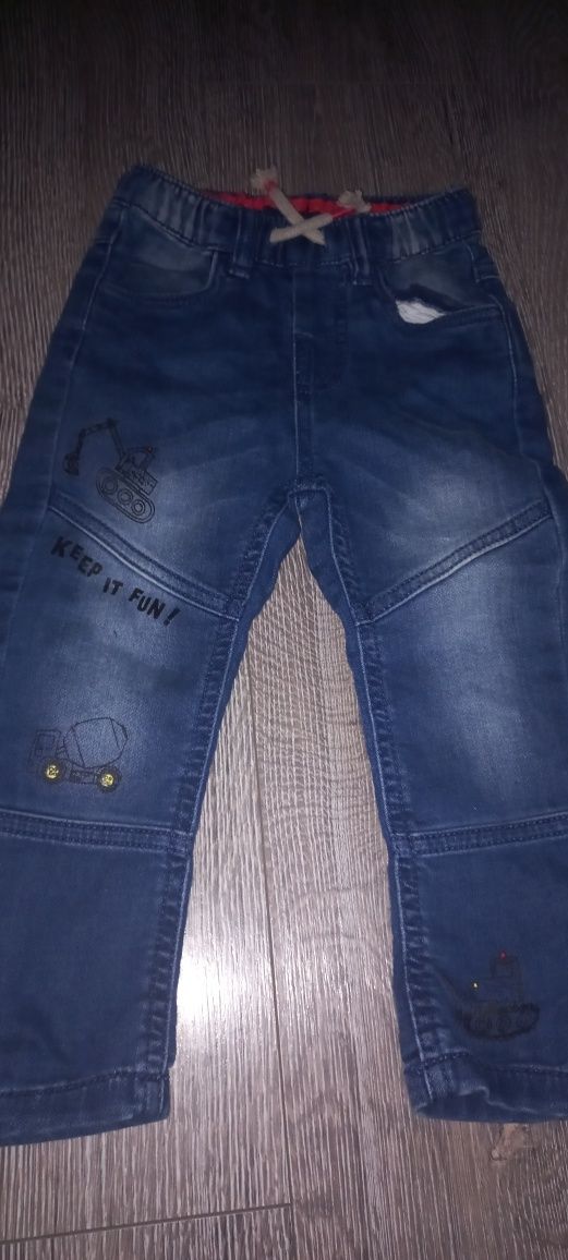 Spodnie jeans miękkie roz 92