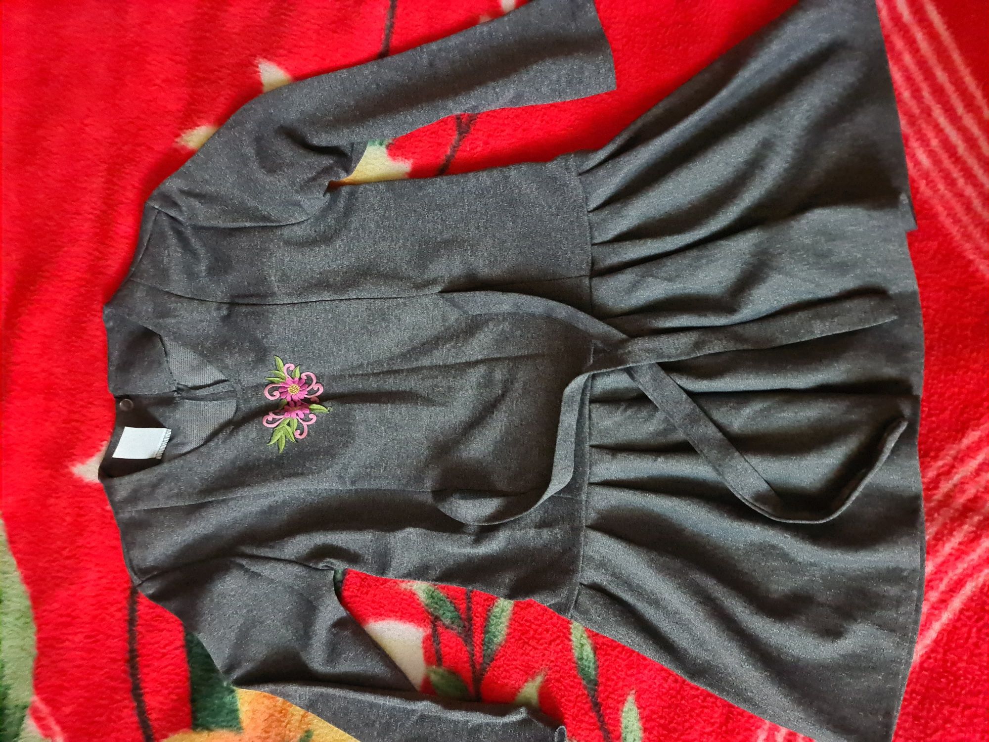 Детские юбка + жилет, джинсы, платье