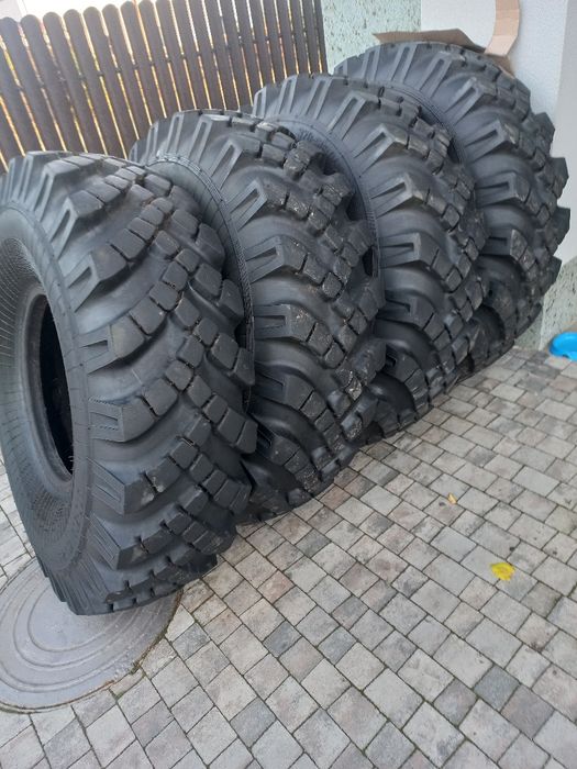 Шини 14.00R20 /370R508/ до Урал.10сл. Б/у. Можна з ПДВ