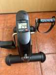 Mini Pedal Exercitador com Contador Digital – 5€