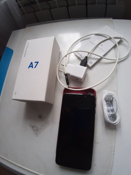 Смартфон Samsung A7 2018