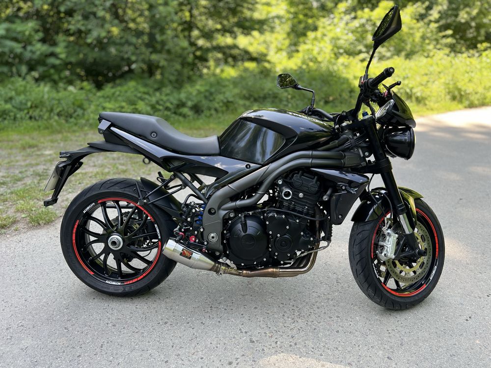 Triumph Speed Triple 1050