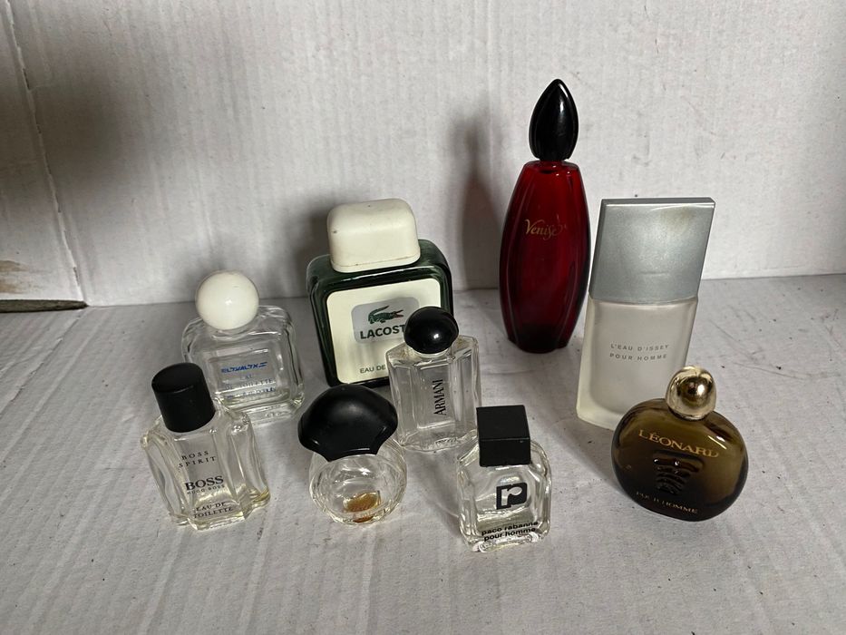 Frascos miniaturas perfumes vazias