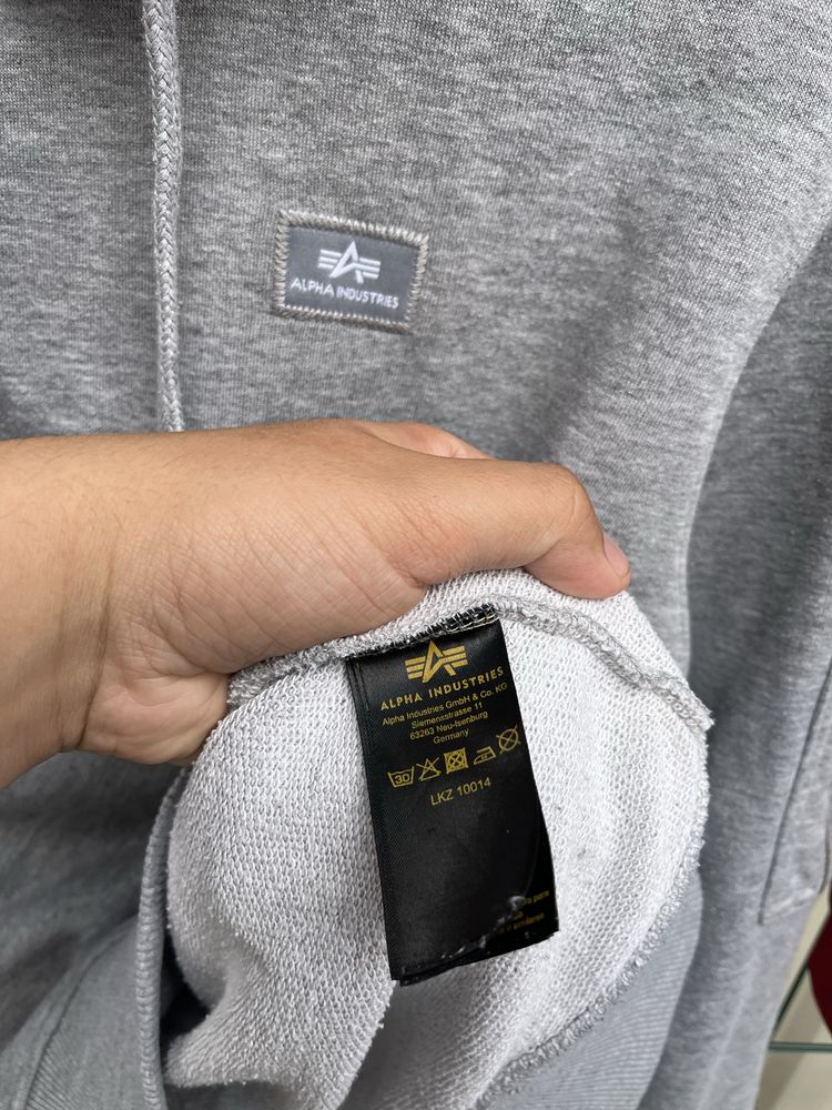 Худи Alpha industries