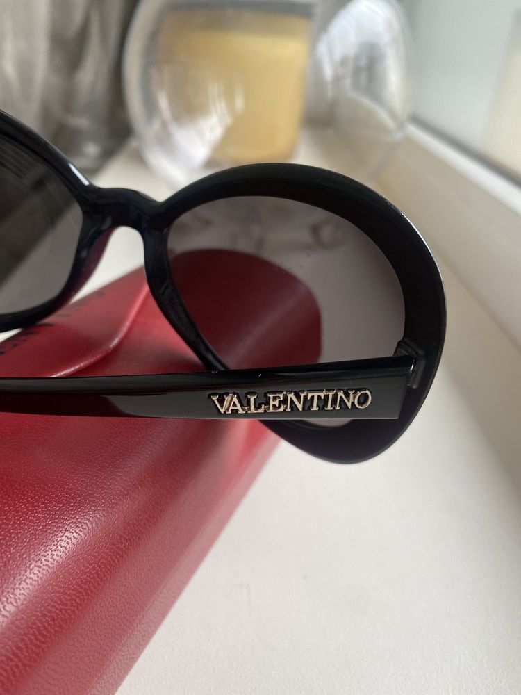 Окуляри Valentino (є чохол)