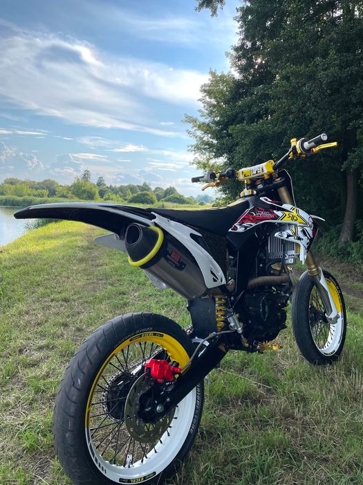 Diabolini XZ250r SM.