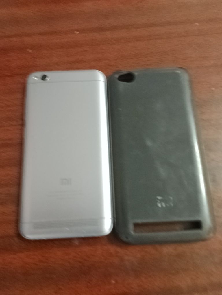 Продам телефон redmi 5a