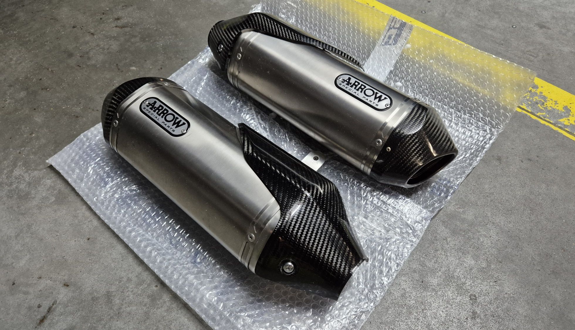wydechy tłumiki tfiumph speed triple 1050 RS Arrow mivv sc project