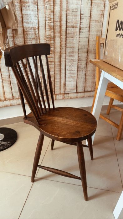 Vendo cadeira classica portuguesa