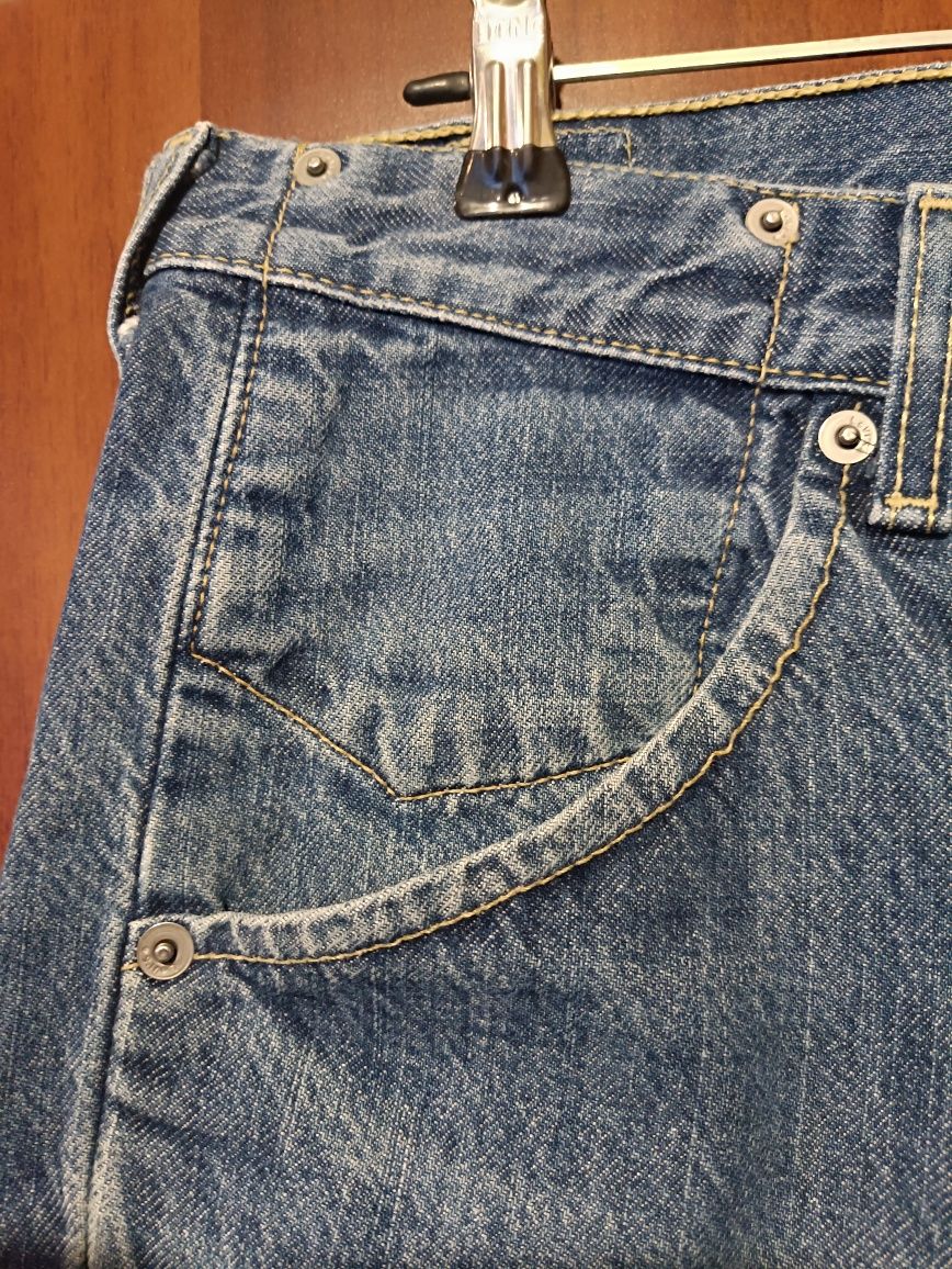 Levi's,чоловічі шорти р.30