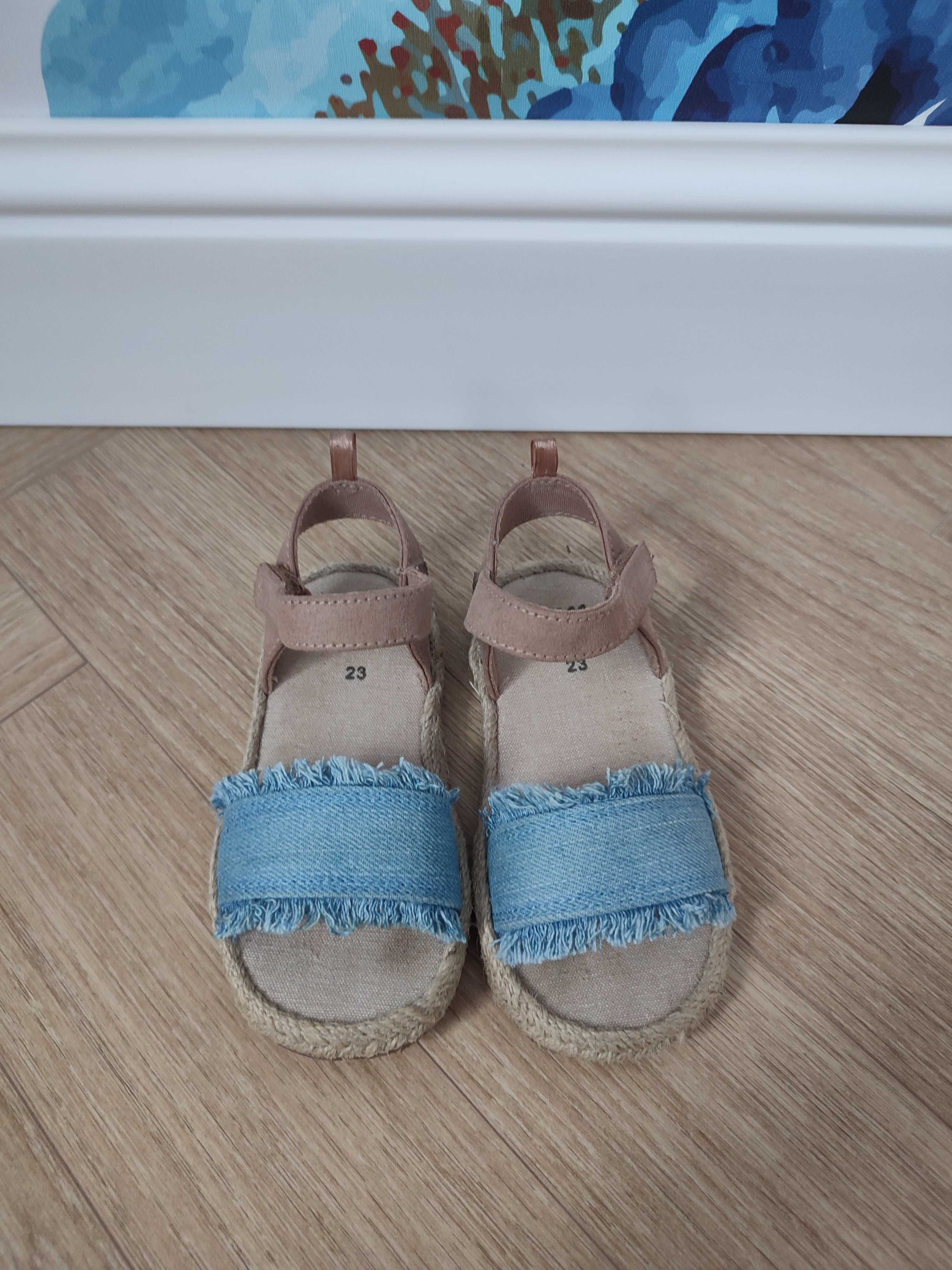 Sandały dziewczęce, z jeans, H&M, rozmiar 23, stan bardzo dobry.