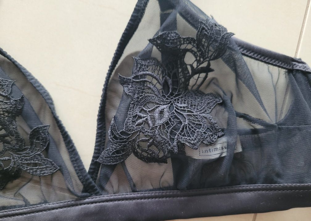Sexy Intimissimi 85B miękki tiul Nowy