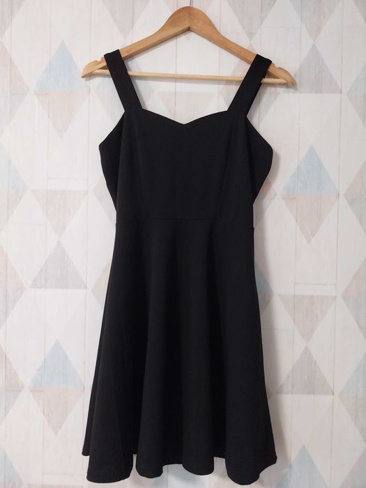 Czarna  przewiewna sukienka