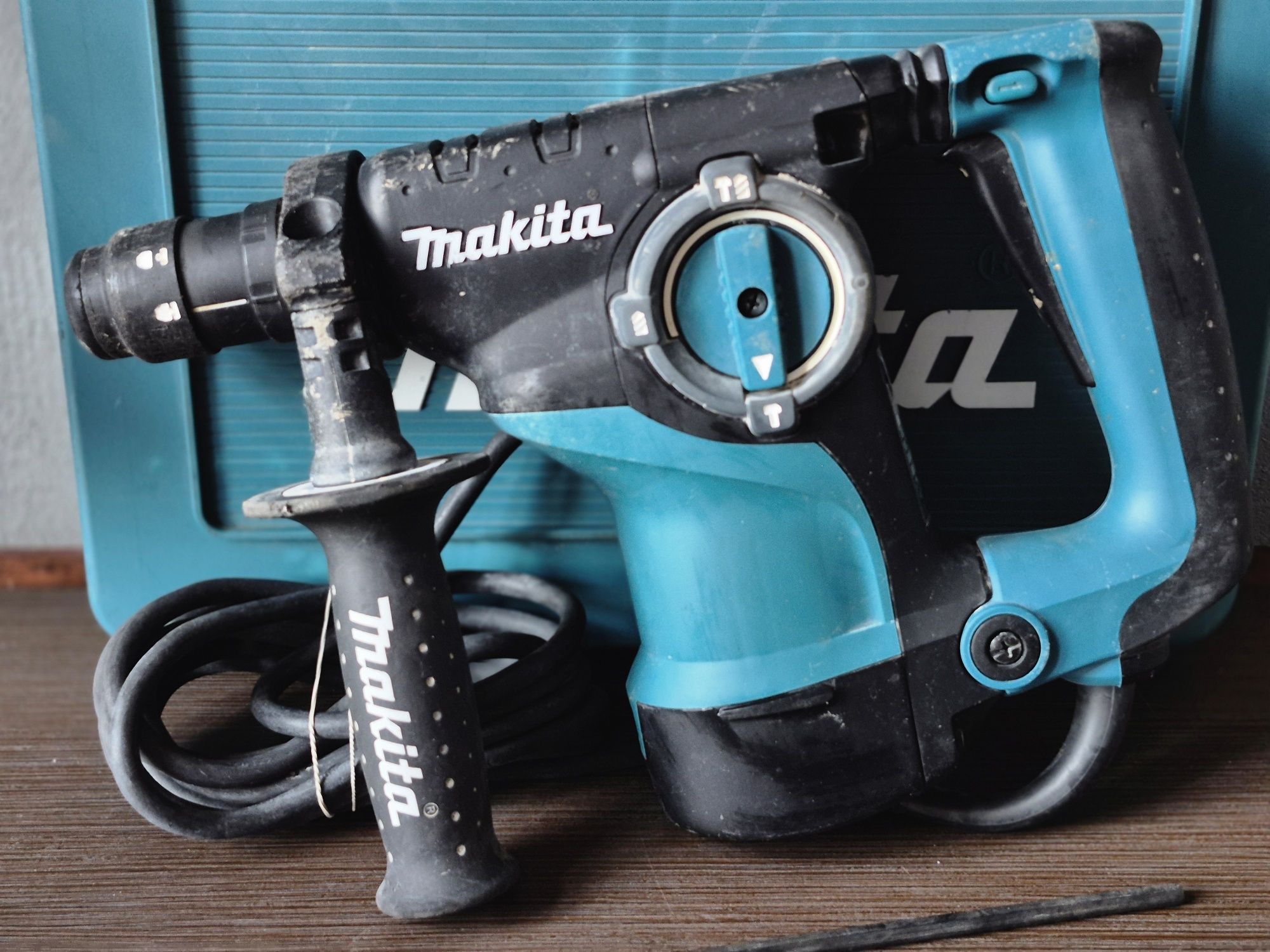 Mlotowiertarka Makita HR2811FT 800W walizka