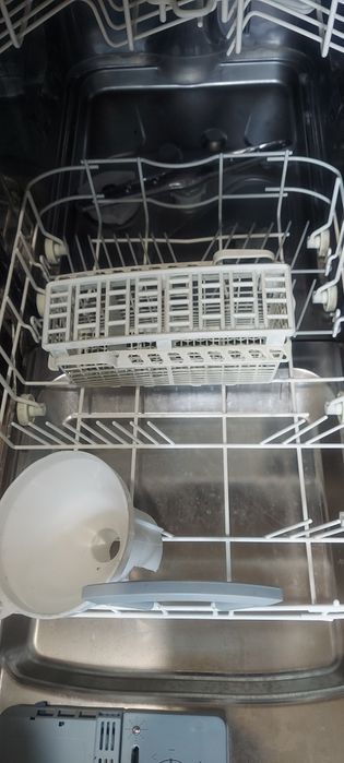 Продам посудомийну машину Hotpoint Ariston CIS LI 480 A