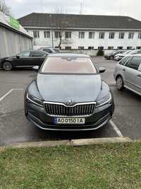 Автомобіль Skoda Superb