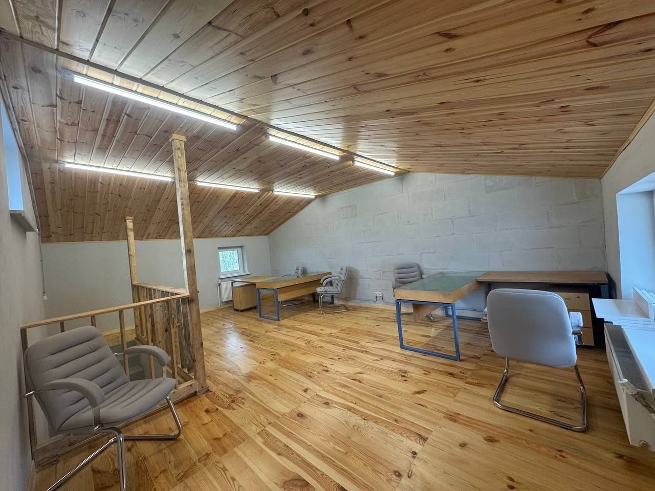 Продам великий гараж 120кв.м 4 поверхи під офіс, СТО або проживання