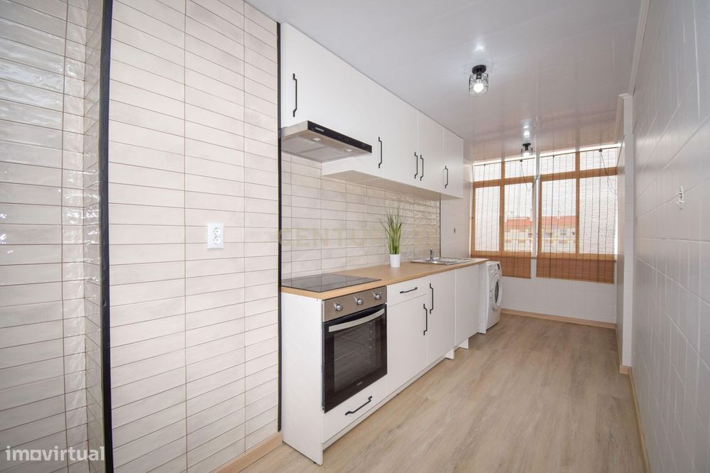 Apartamento Renovado T2 em Agualva e Mira Sintra