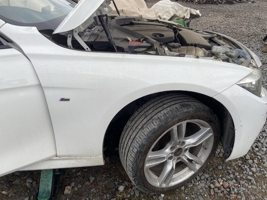 Крило праве bmw f30 a300 f31