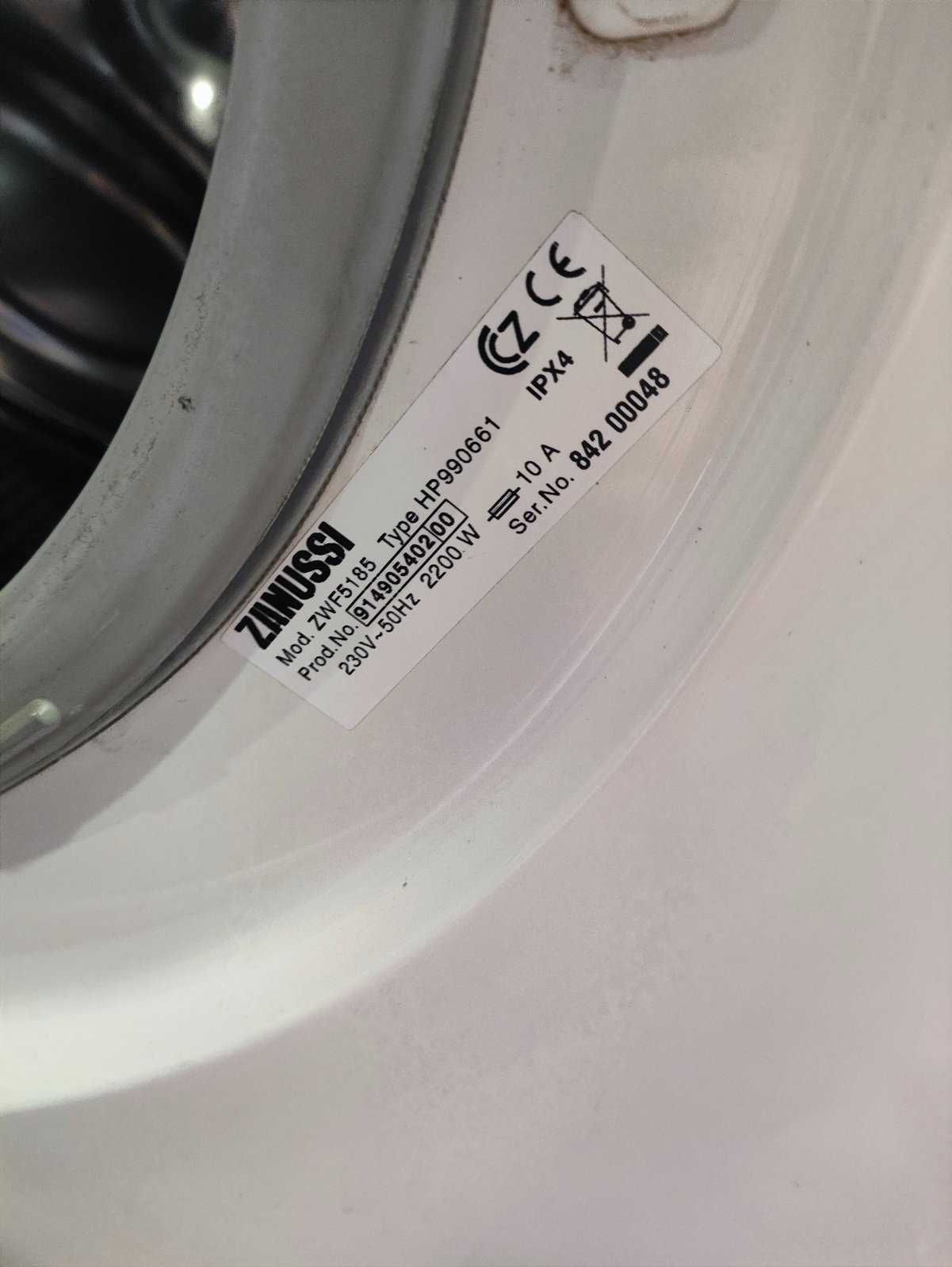 Стиральная машинка Zanussi ZWF5185