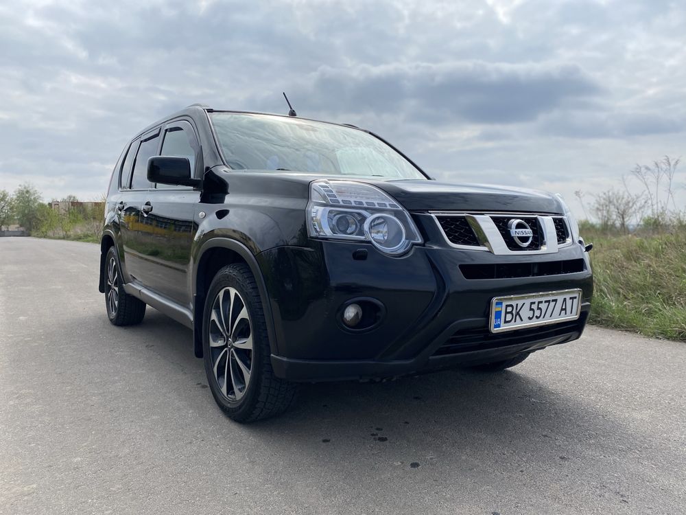 Nissan X-TRAIL  2.0турбодизель 2011 року