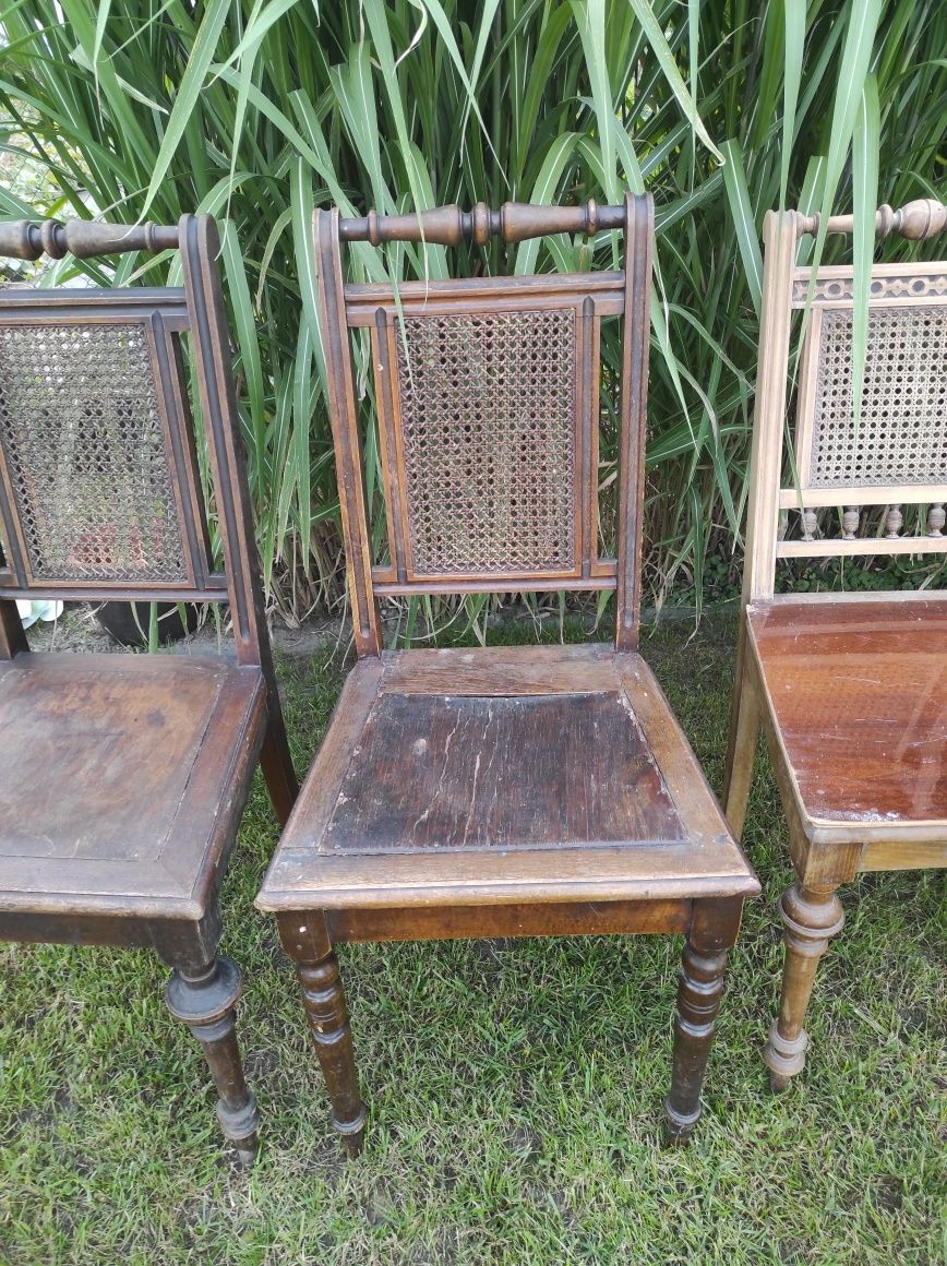 Stare krzesła przedwojenne zabytkowe salonowe